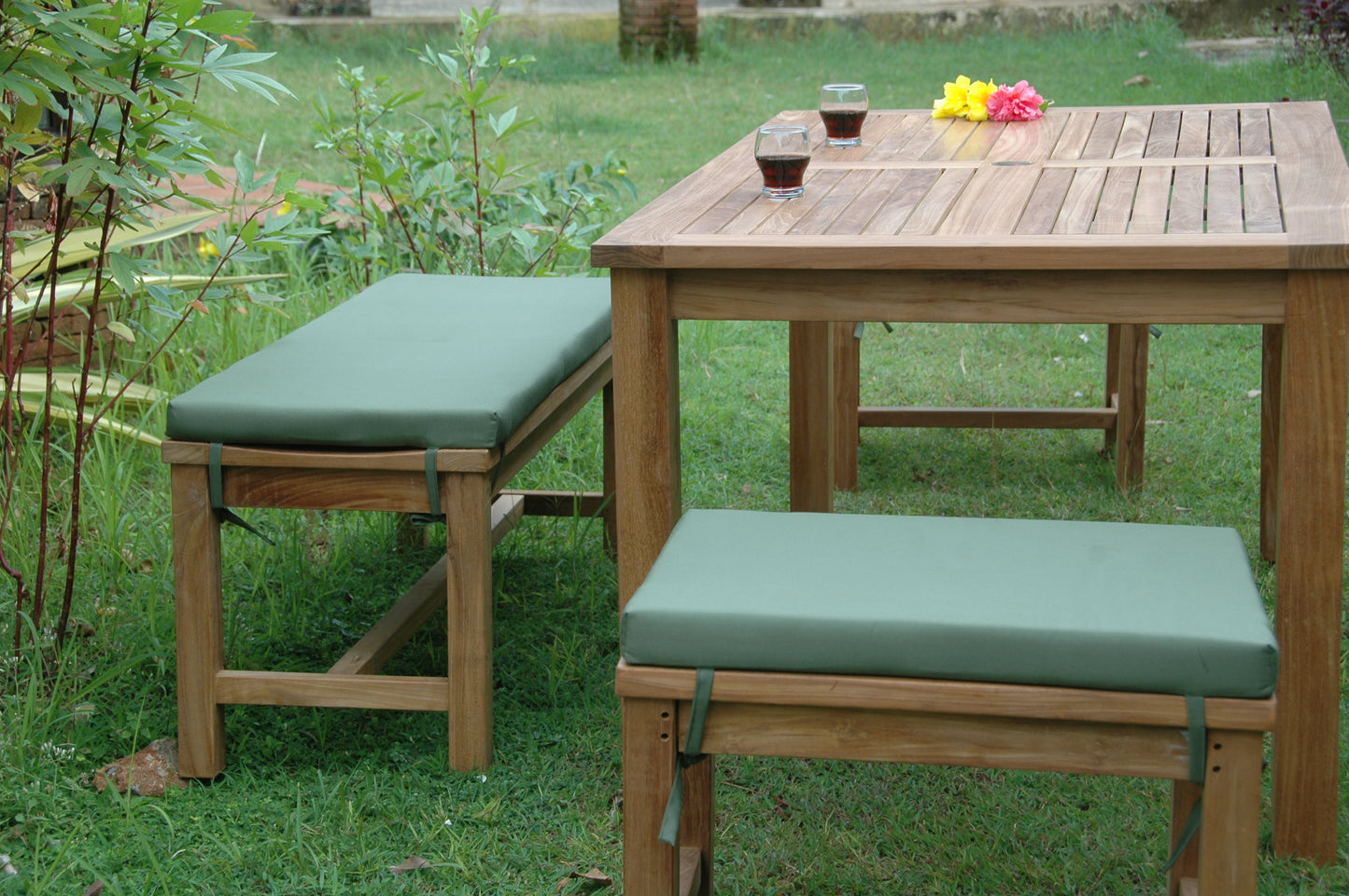 Montage Madison 5- Pices Dining Set — View 4