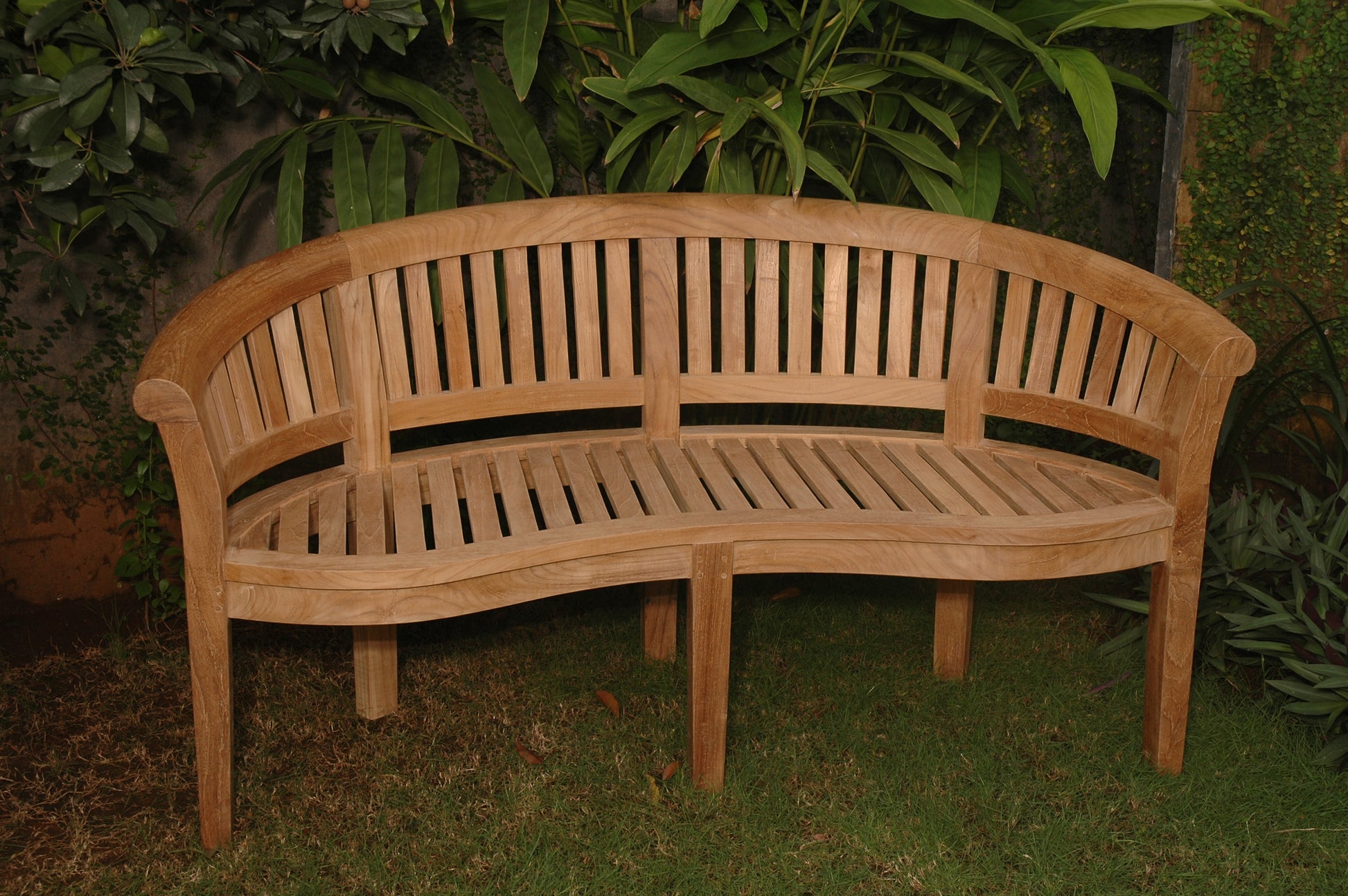 Curve 3 Seater Bench Extra Thick Wood — View 4