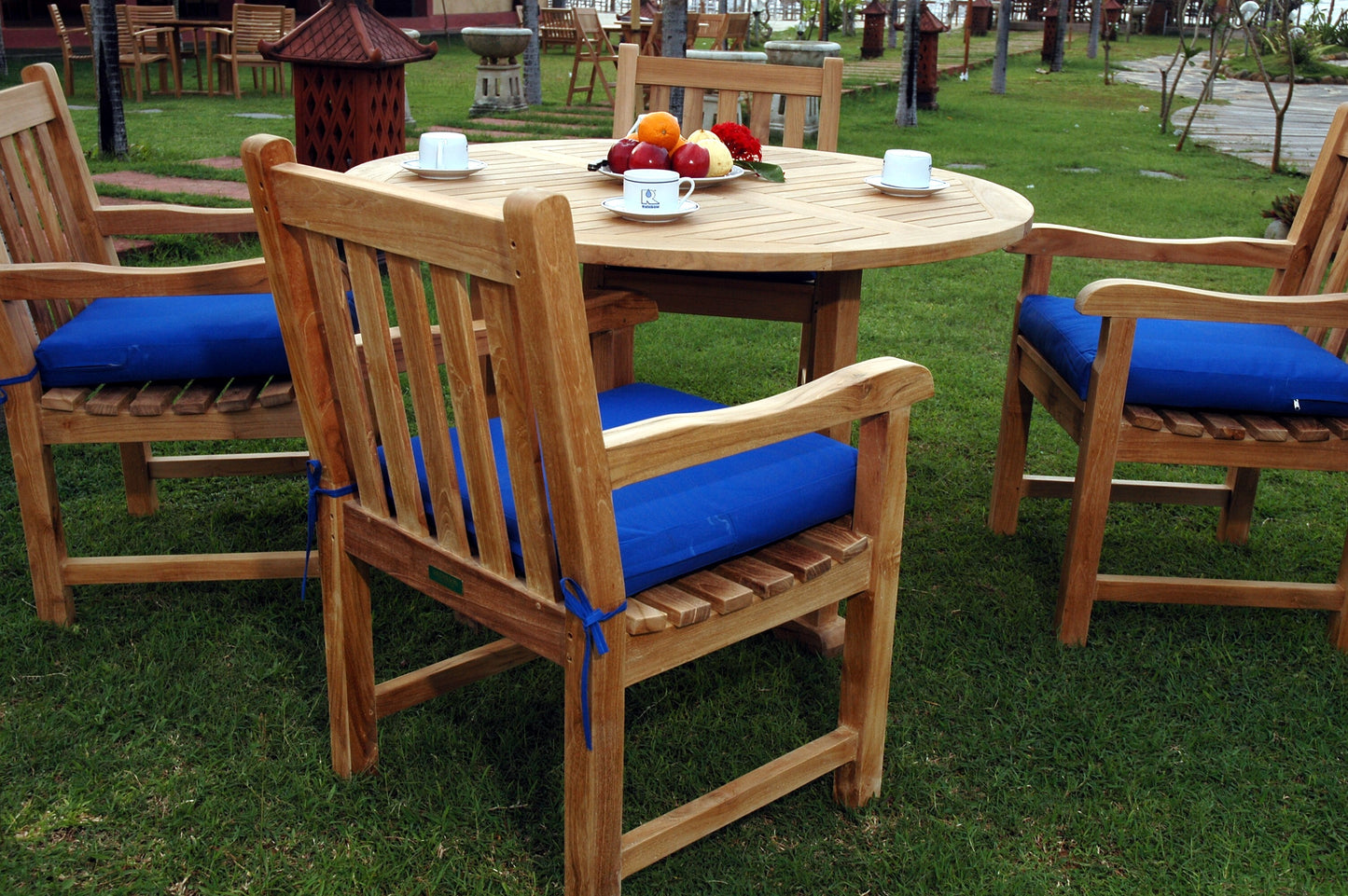 Tosca Classic Armchair 5-Pieces Dining Set — View 5