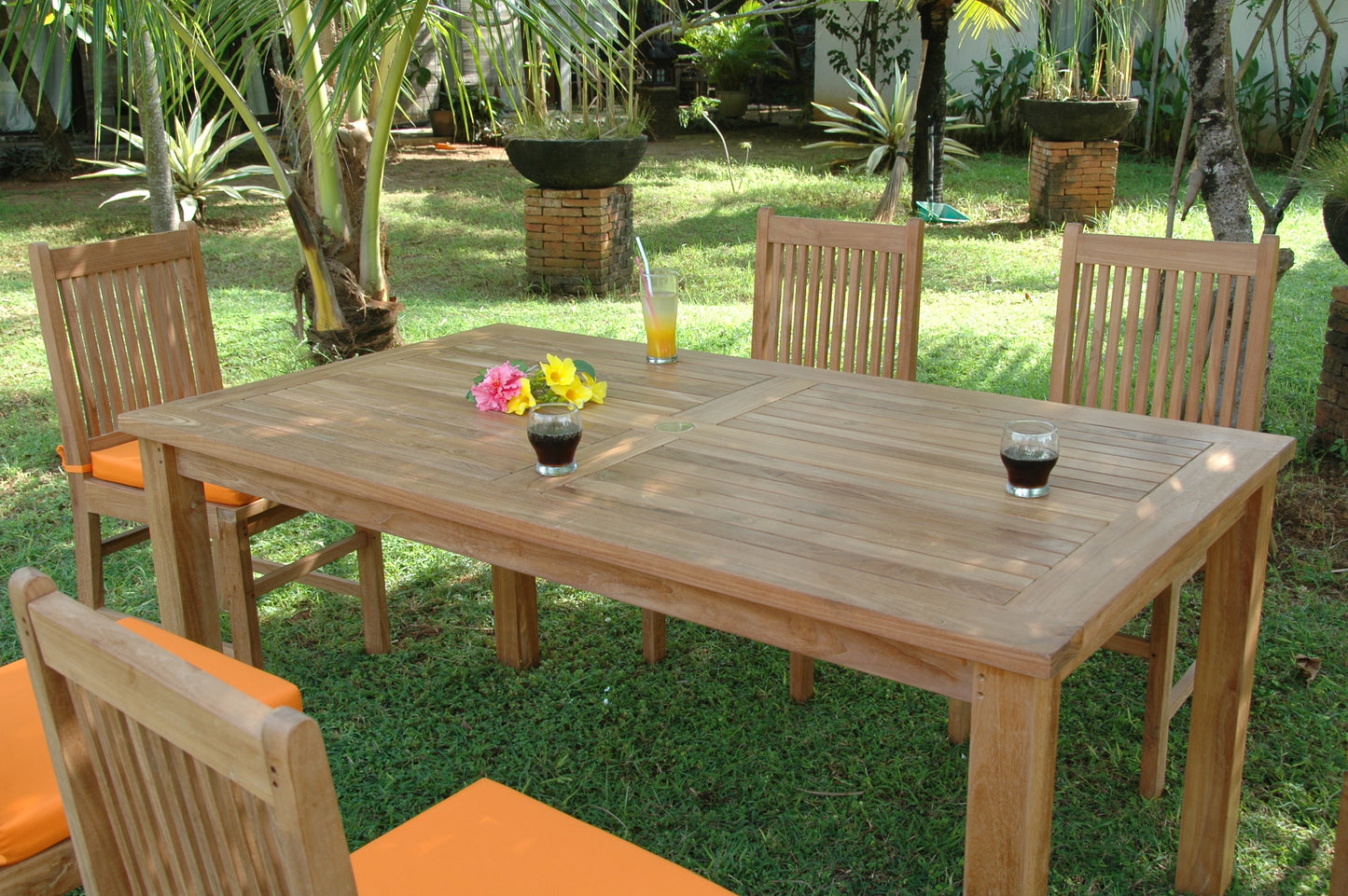 Montage Saratoga 7-Pieces Dining Set — View 4