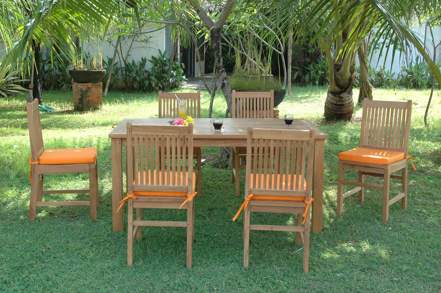 Montage Saratoga 7-Pieces Dining Set — View 2