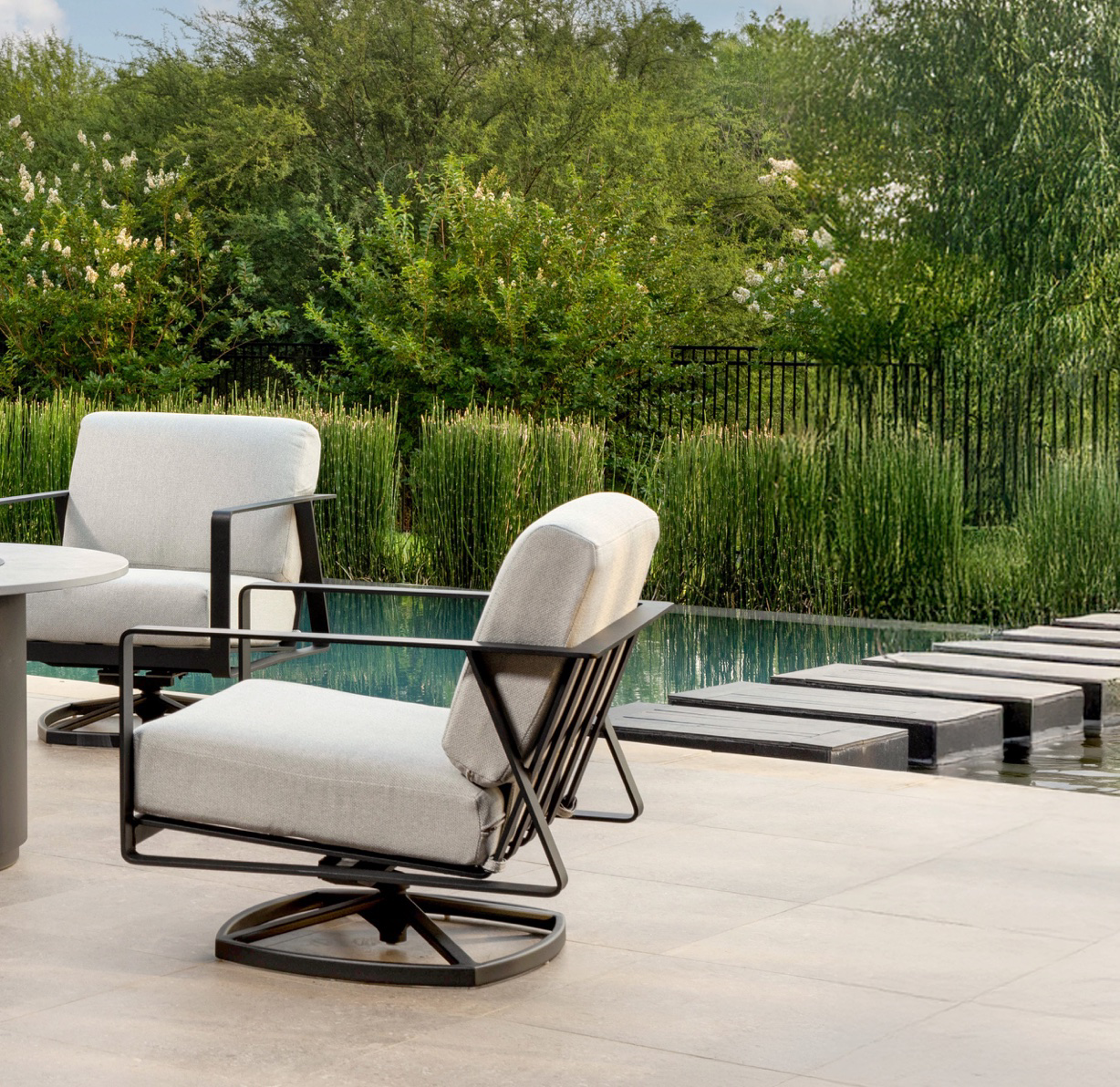 O.W. Lee Horizon Lounge Chair — View 4